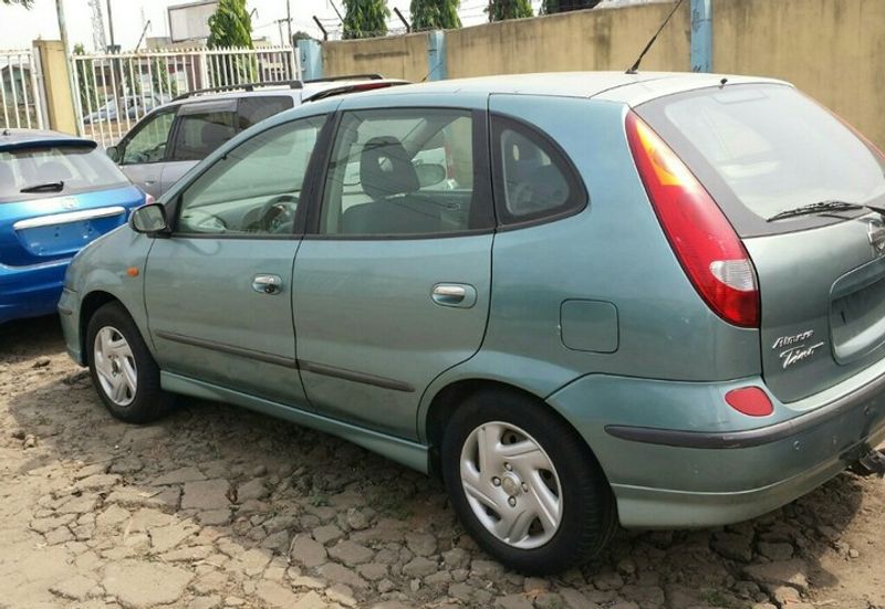 Thumbnail 3 of 2004 Nissan Almera